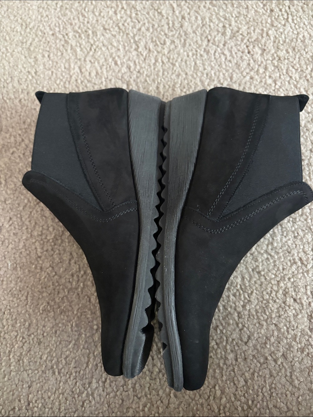 The Flexx Women's Black Slip-On Wedge Ankle Shoes size 9 1/2 - Picture 8 of 8